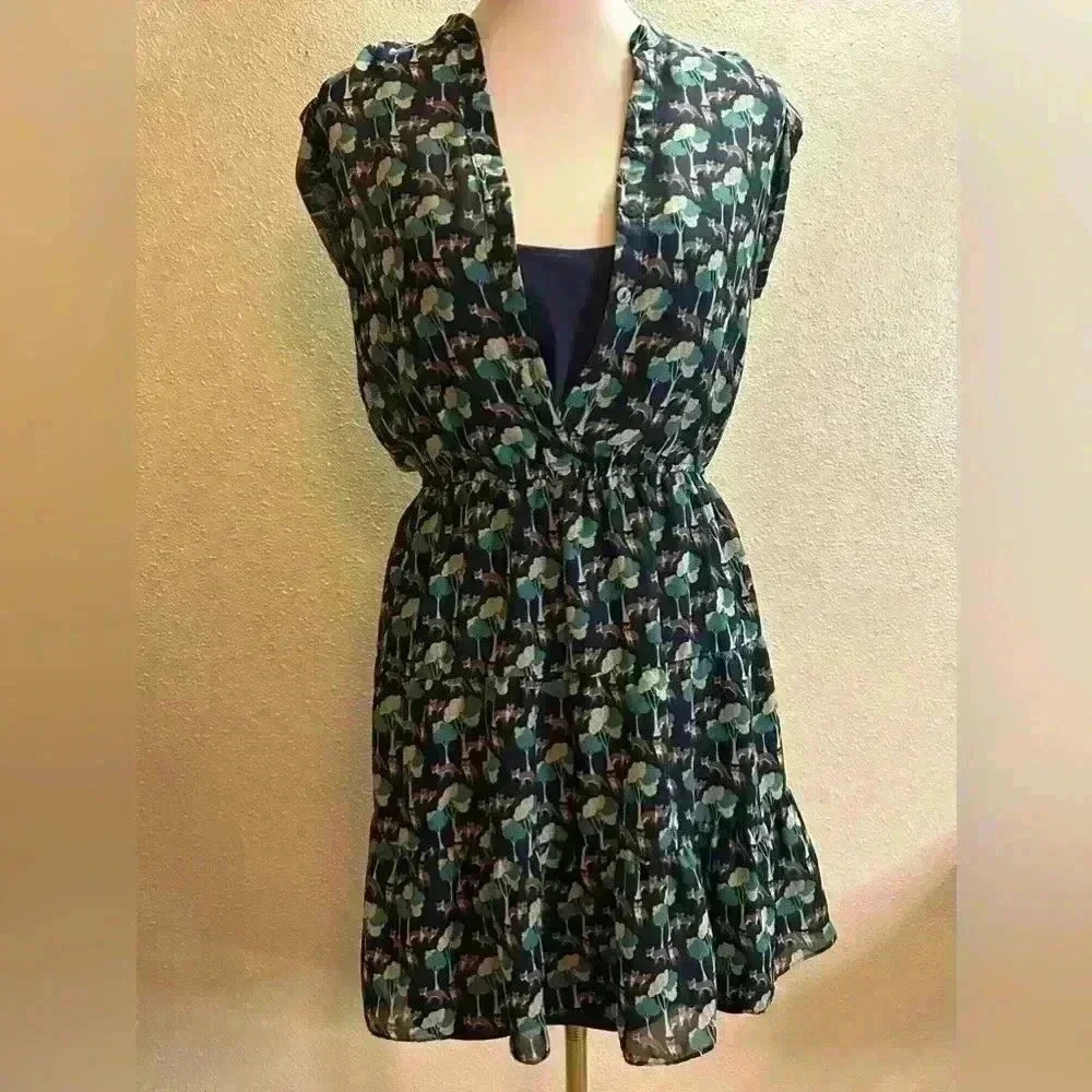 GAP Trees and Foxes Pattern Ruffle Front Button Up Dress Size Small